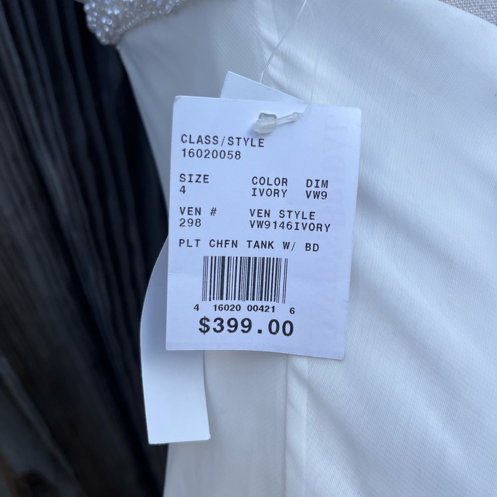 NWT Davids Bridal Galina Ivory Elegant Wedding Dress Size 4 - Picture 12 of 12